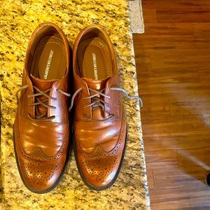 Johnston and Murphy men’s dress shoes size 12